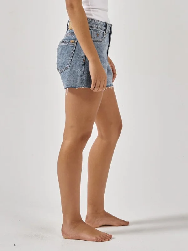 Erica Mid Rise Short - Weathered Blue